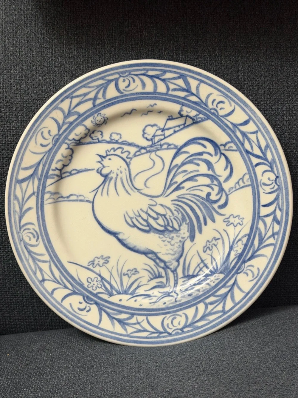 William-Sonoma Brittany Blue & White Rooster Lunch/Salad Plate 7.75”